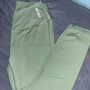 Gym shark leggings